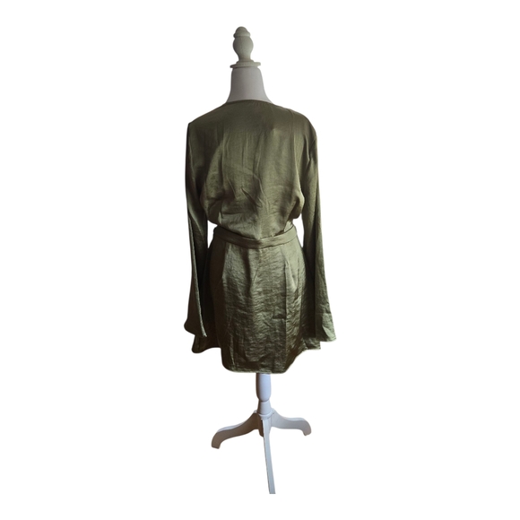 Kittenish Sage Green Apparel - Picture 2 of 6